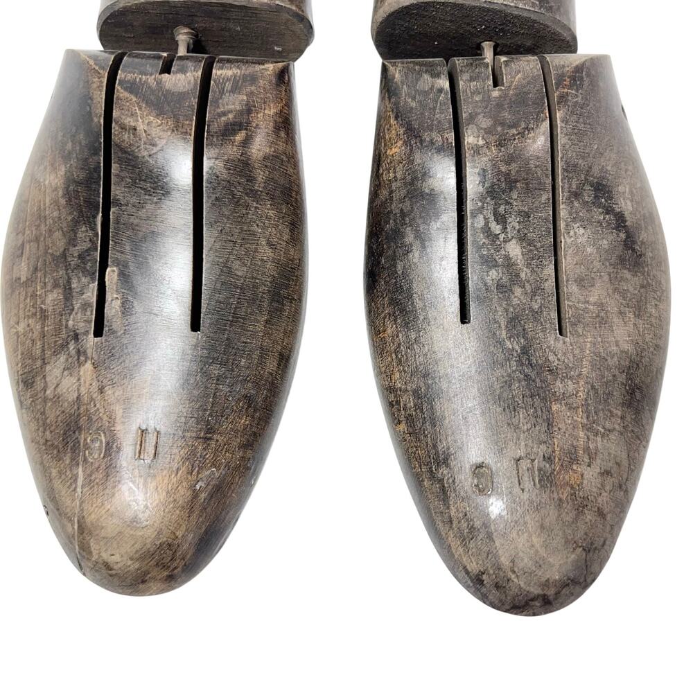 Vintage Pair of Lasts Wooden Shoe Tree Mold Stretcher Form Insert 11" - Picture 4 of 15
